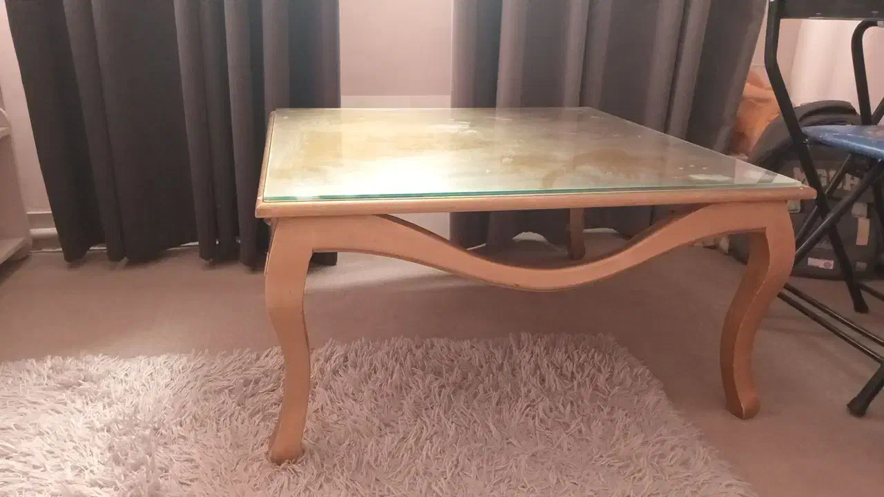 میز جلومبلی|مبلمان خانگی و میز عسلی|گرمسار, |دیوار