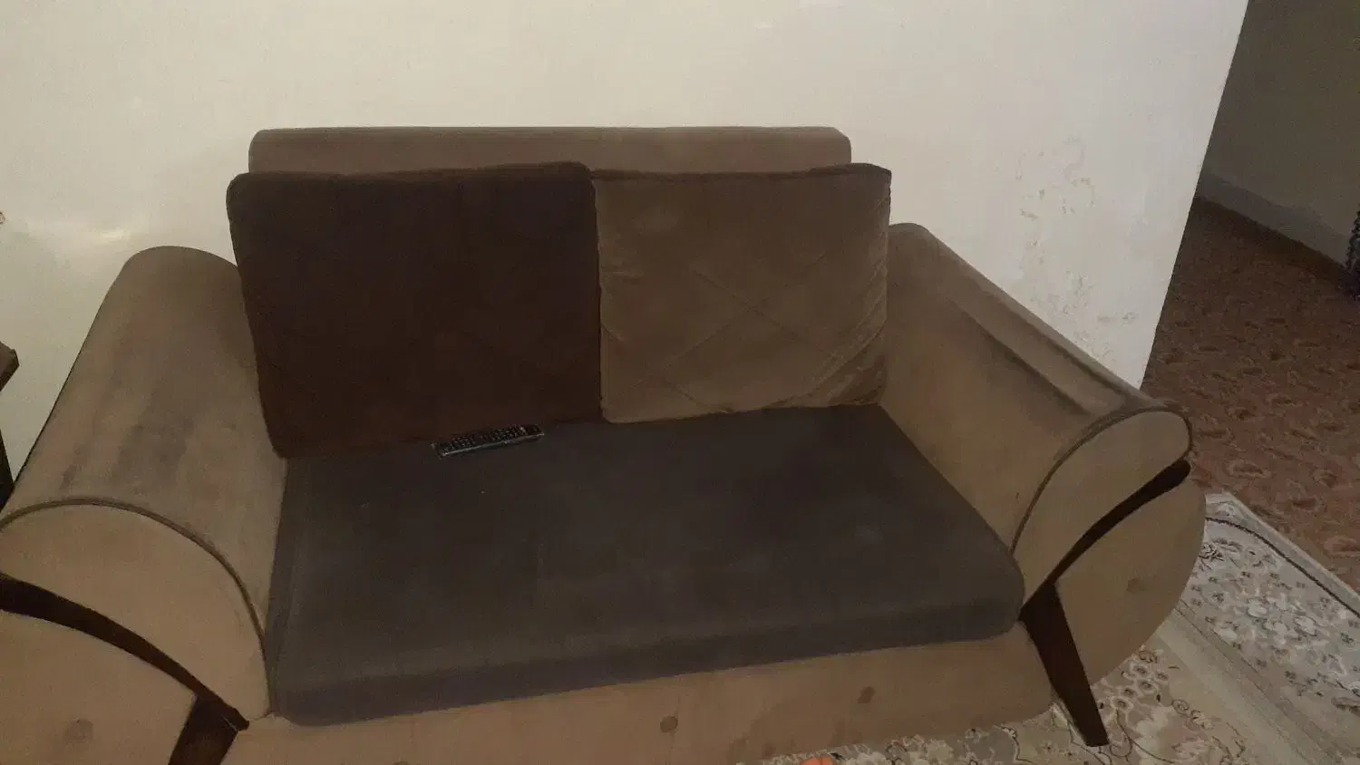 مبل راحتی چوبی روکش پارچه|مبلمان خانگی و میز عسلی|گرگان, |دیوار