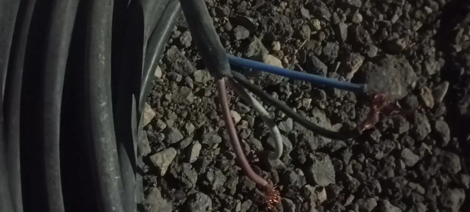 کابل 4 رشته|ابزارآلات|نجف‌آباد, کهریزسنگ|دیوار