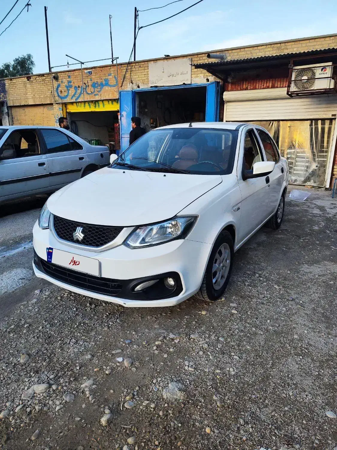 ساینا 1402|خودرو سواری و وانت|بهبهان, |دیوار