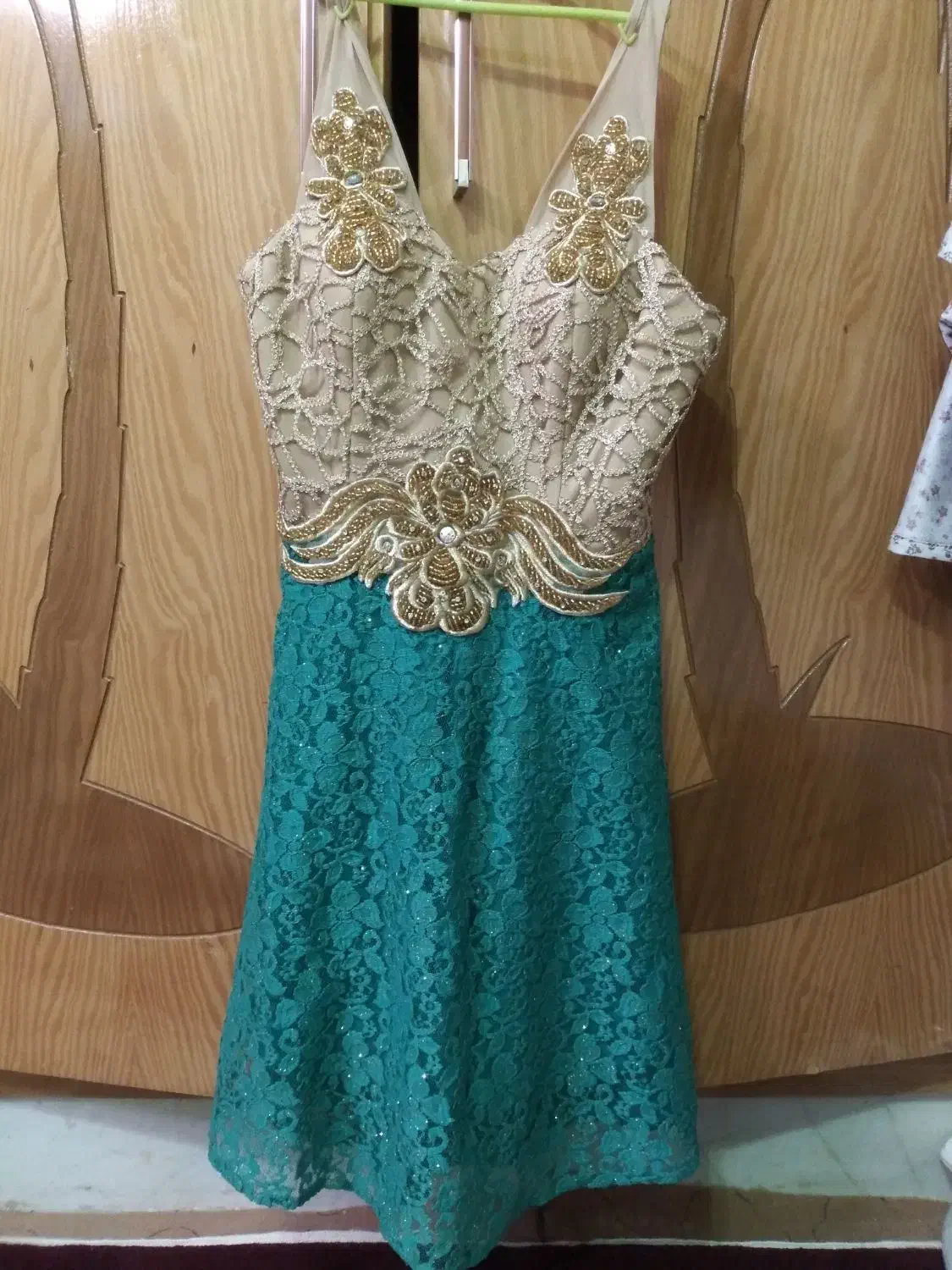 لباس مجلسی زنانه فقط ۲۵۰ هزار|لباس|خمینی‌شهر, |دیوار