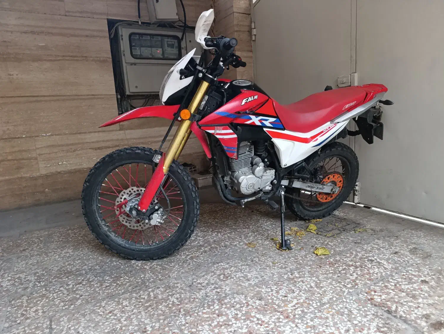 فلات ۲۵۰ شرایط|موتورسیکلت|مشهد, زیبا شهر|دیوار