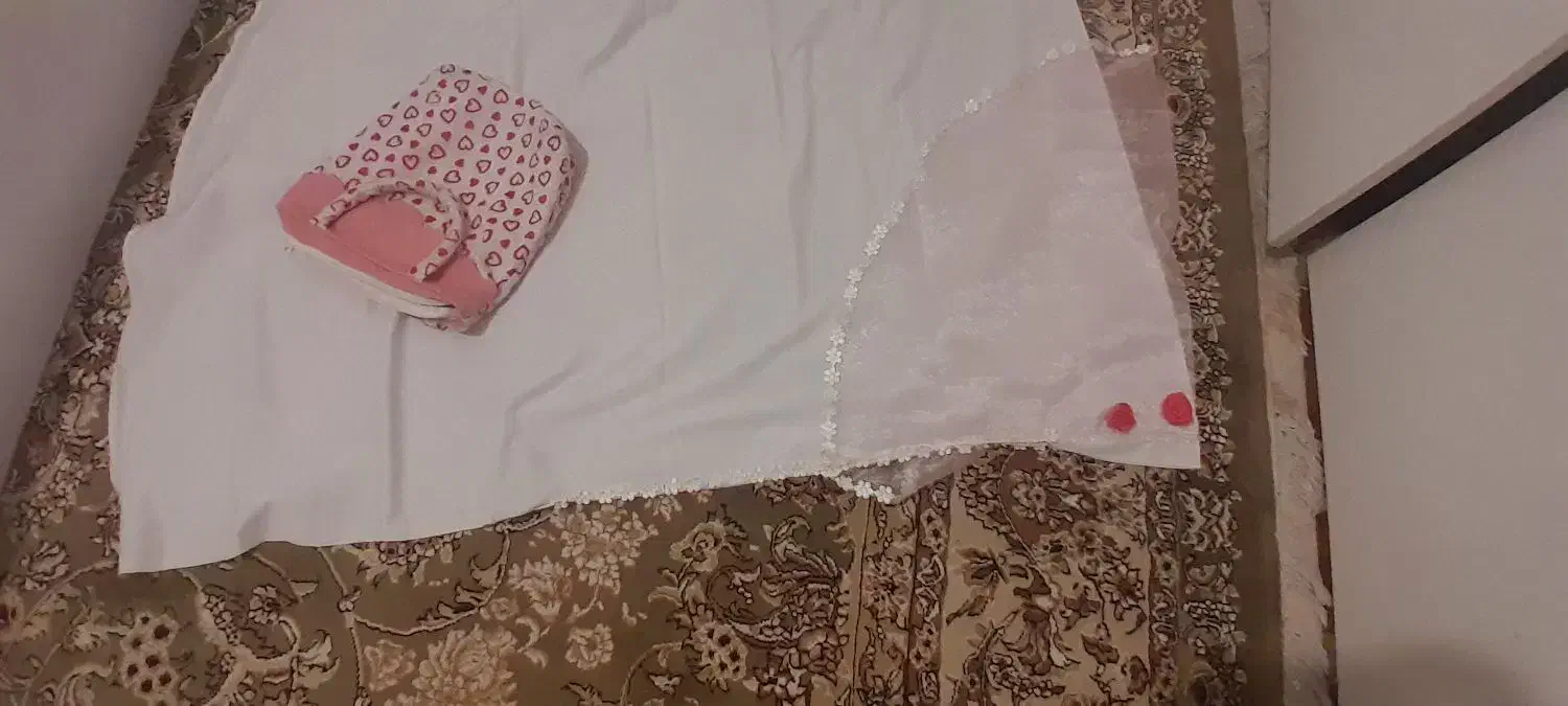 چادرجشن تکلیف|لباس|مشهد, مصطفی خمینی|دیوار