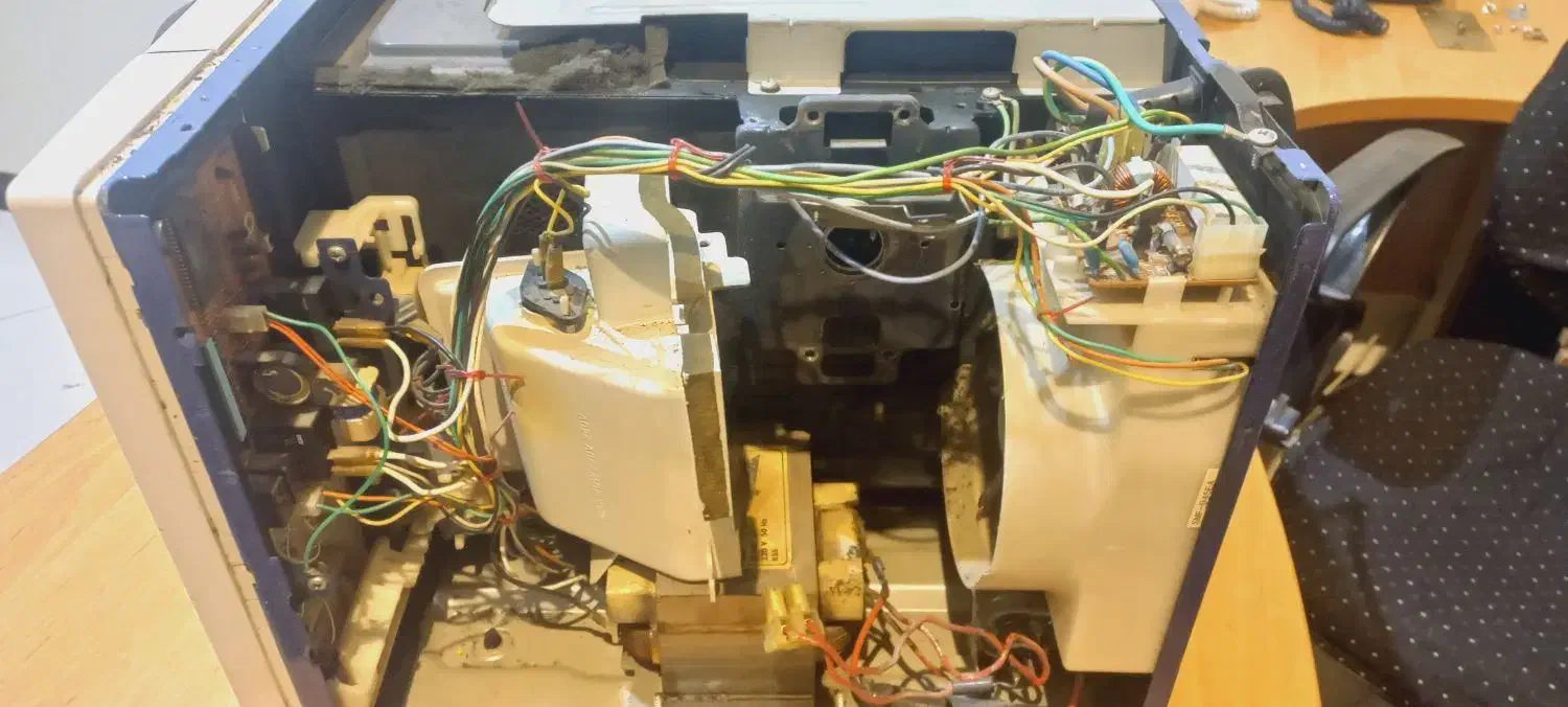 تعمیر انواع ماکروویو سولاردوم،اینورتر و...|خدمات پیشه و مهارت|تهران, فلسطین (میدان انقلاب)|دیوار