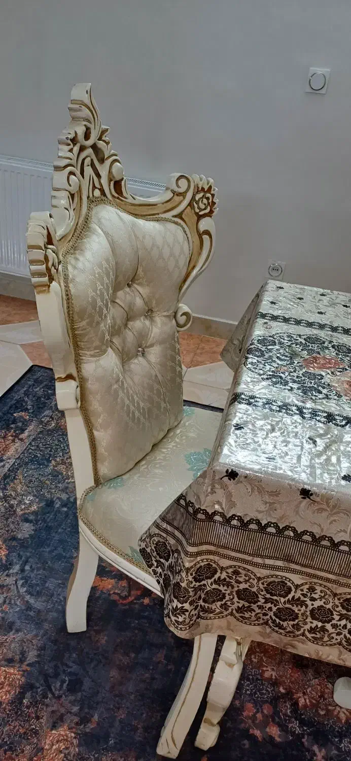 میز ناهار خوری ۴ نفره چوب سلطنتی|مبلمان خانگی و میز عسلی|محمدشهر, محمدشهر|دیوار