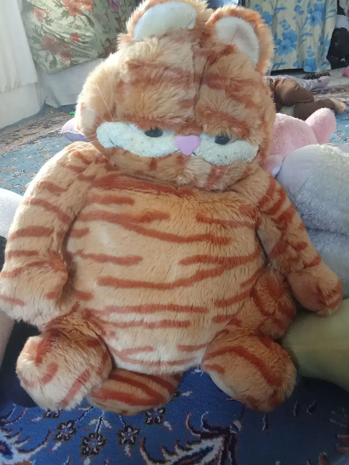 عروسک|اسباببازی بچه|بانه, |دیوار