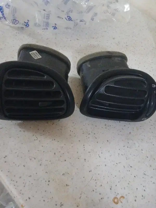 تعدادی لوازم پژو ۲۰۶|قطعات یدکی و لوازم جانبی|شیراز, میانرود|دیوار