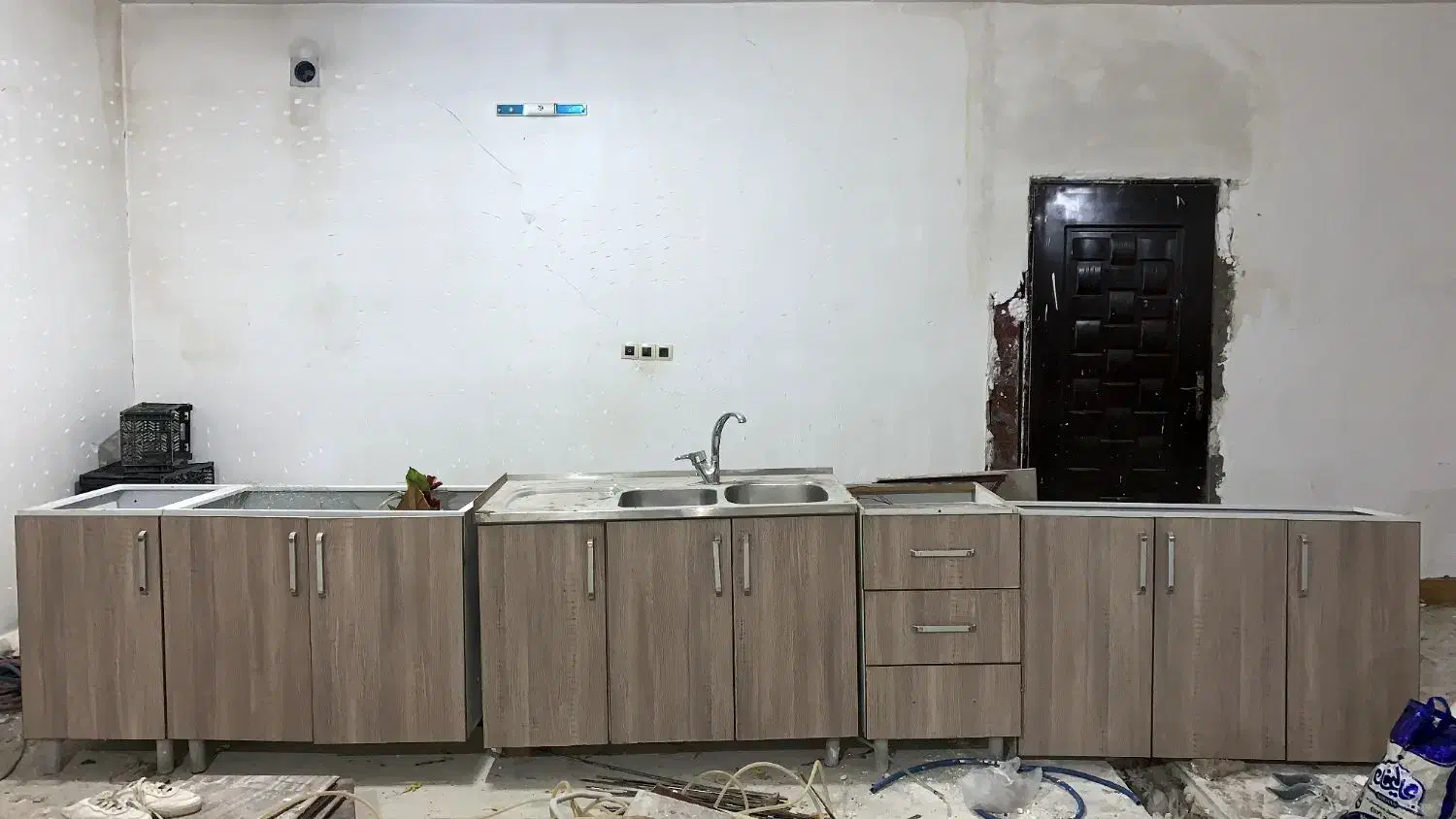 کابینت ام دی اف در حد نو|مصالح و تجهیزات ساختمان|دورود, |دیوار