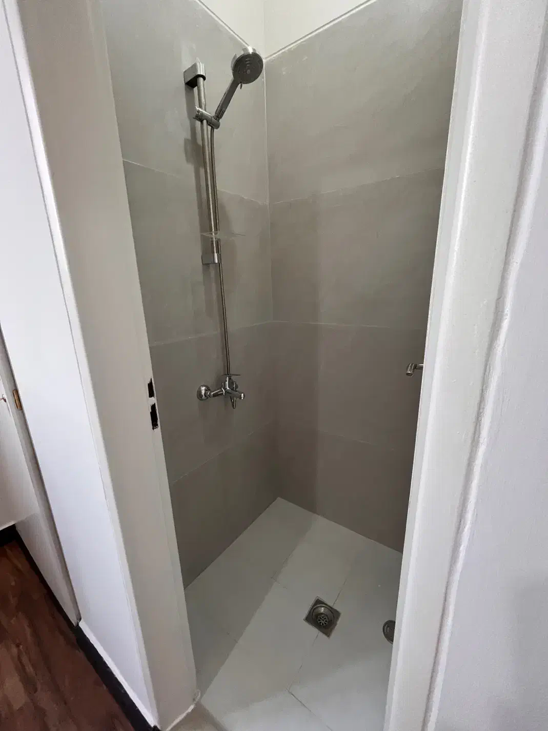 رهن ۵۰ متر عروسک پارکینگ آسانسور ( بریانک )