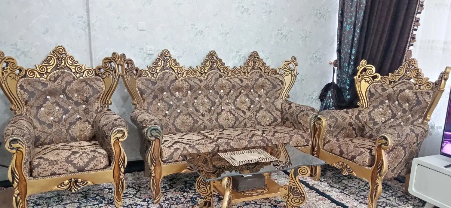 مبل 7 نفره سلطنتی|مبلمان خانگی و میز عسلی|مریوان, |دیوار