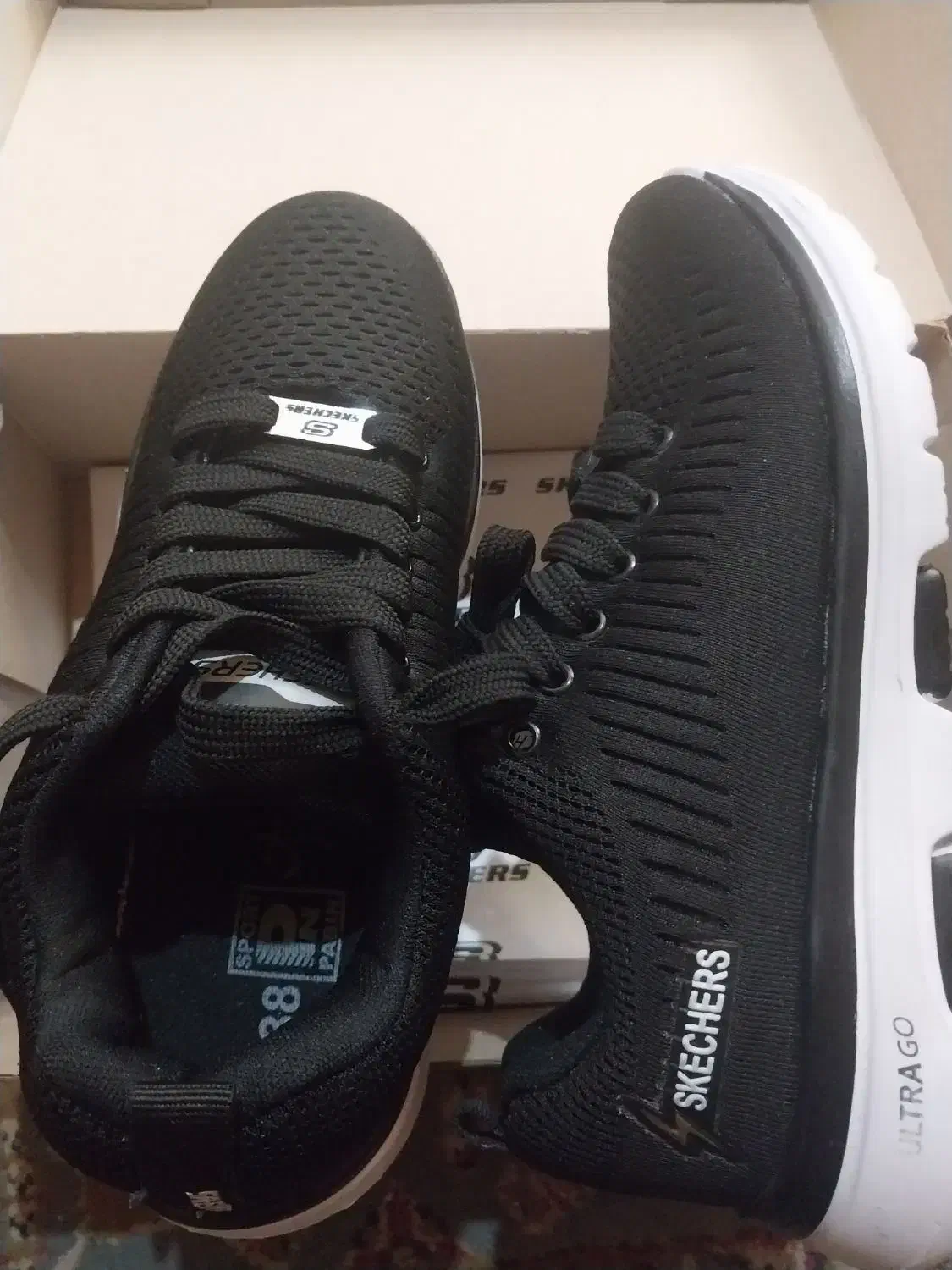 کفش|کیف، کفش، کمربند|کرمان, |دیوار