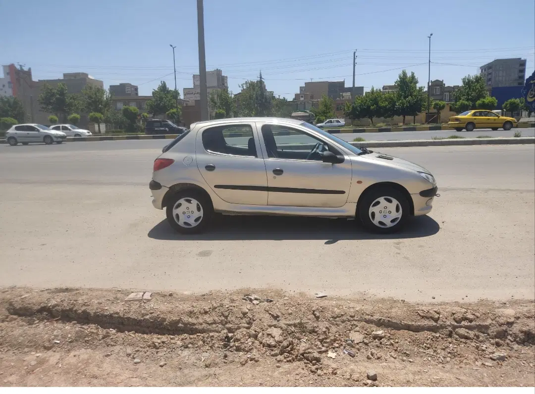 206  مدل 82|خودرو سواری و وانت|ارومیه, |دیوار