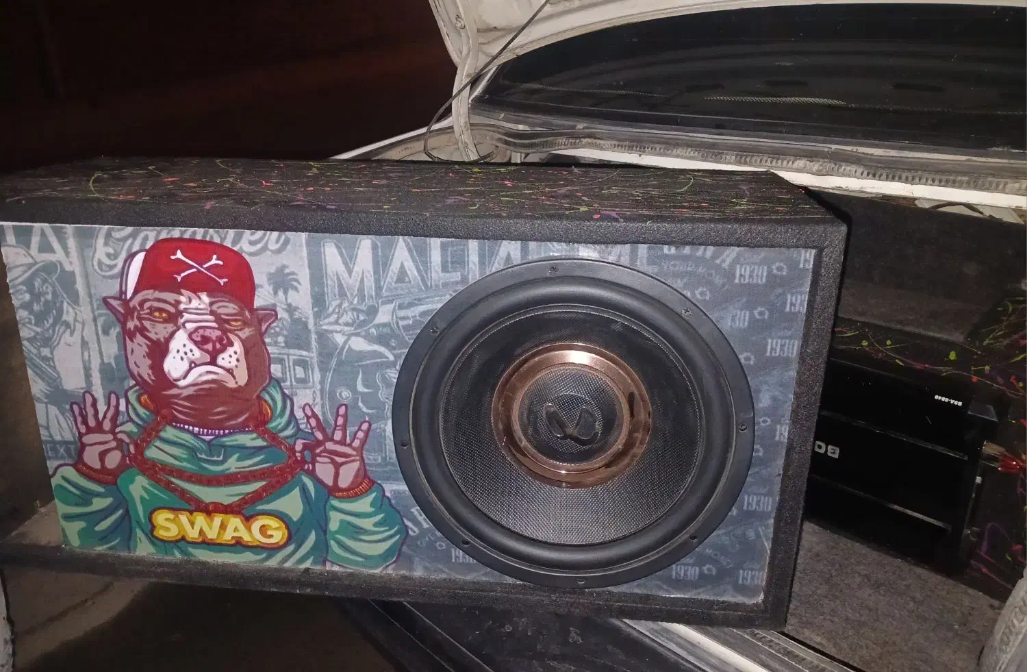 سیستم ماشین|قطعات یدکی و لوازم جانبی|رباط‌کریم, کیکاور|دیوار