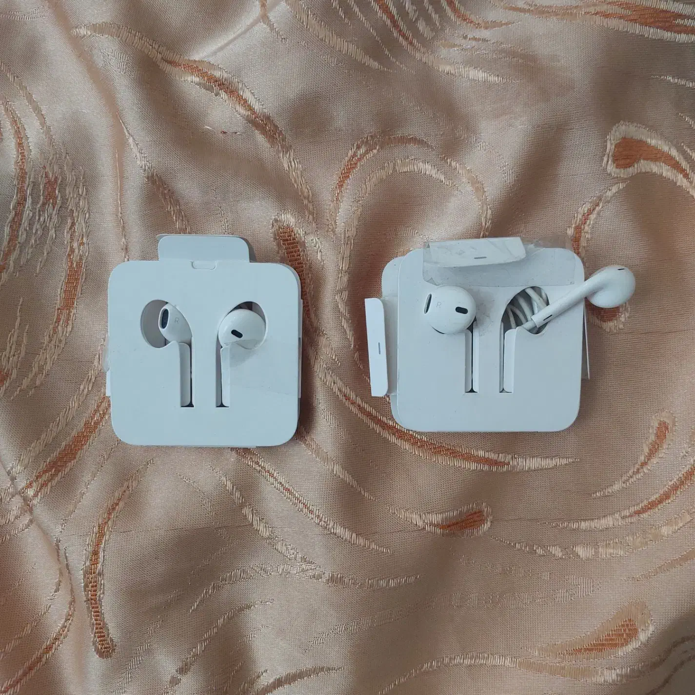 هندزفری و دی وی آر دوربین|لوازم جانبی موبایل و تبلت|تهران, شهرک پرواز|دیوار