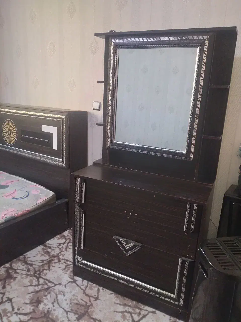 تخت دونفره|تخت و سرویس خواب|تویسرکان, |دیوار