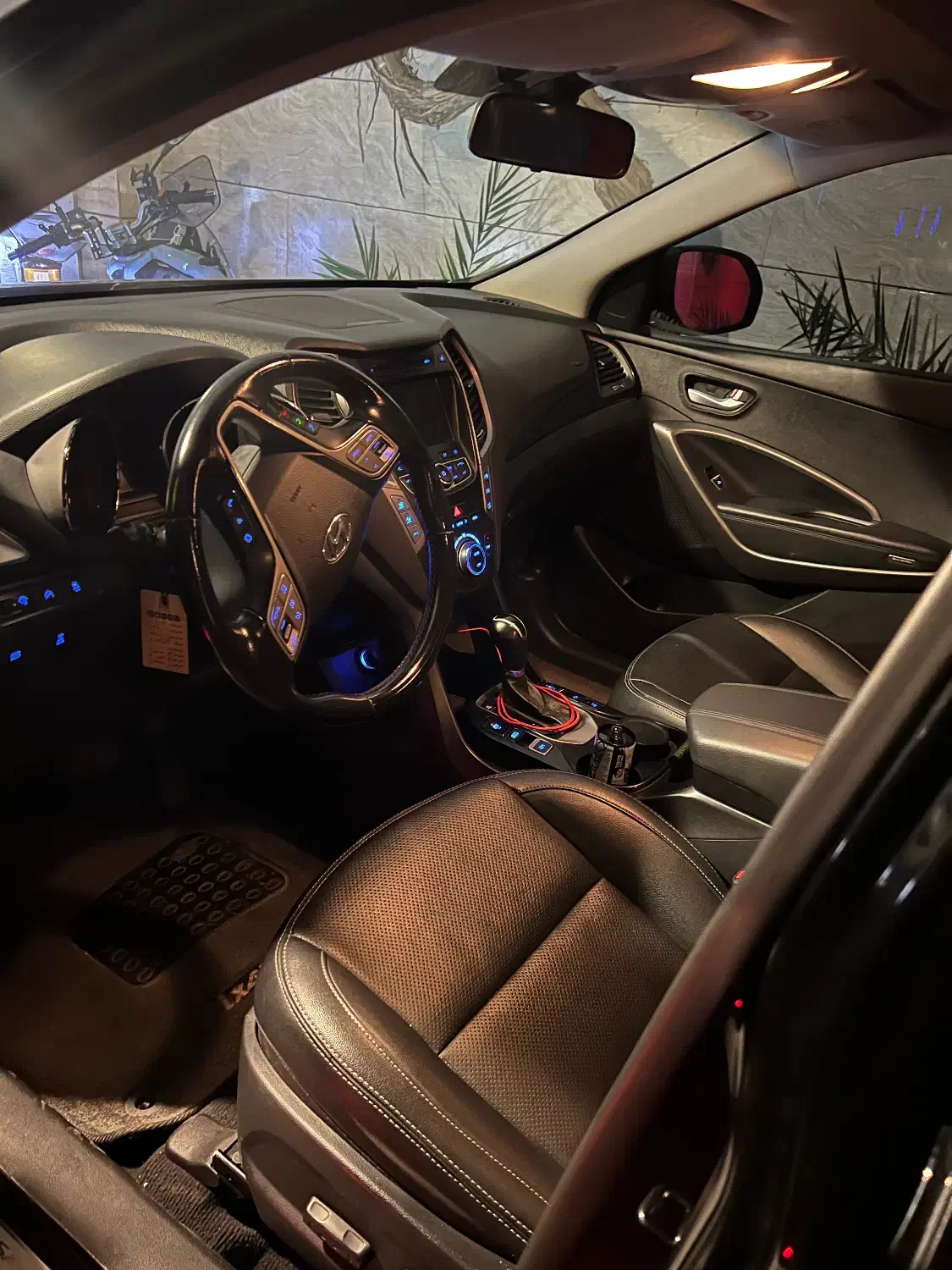 سانتافه ۲۰۱۵ فول با اتوپارک|خودرو سواری و وانت|گنبد کاووس, |دیوار