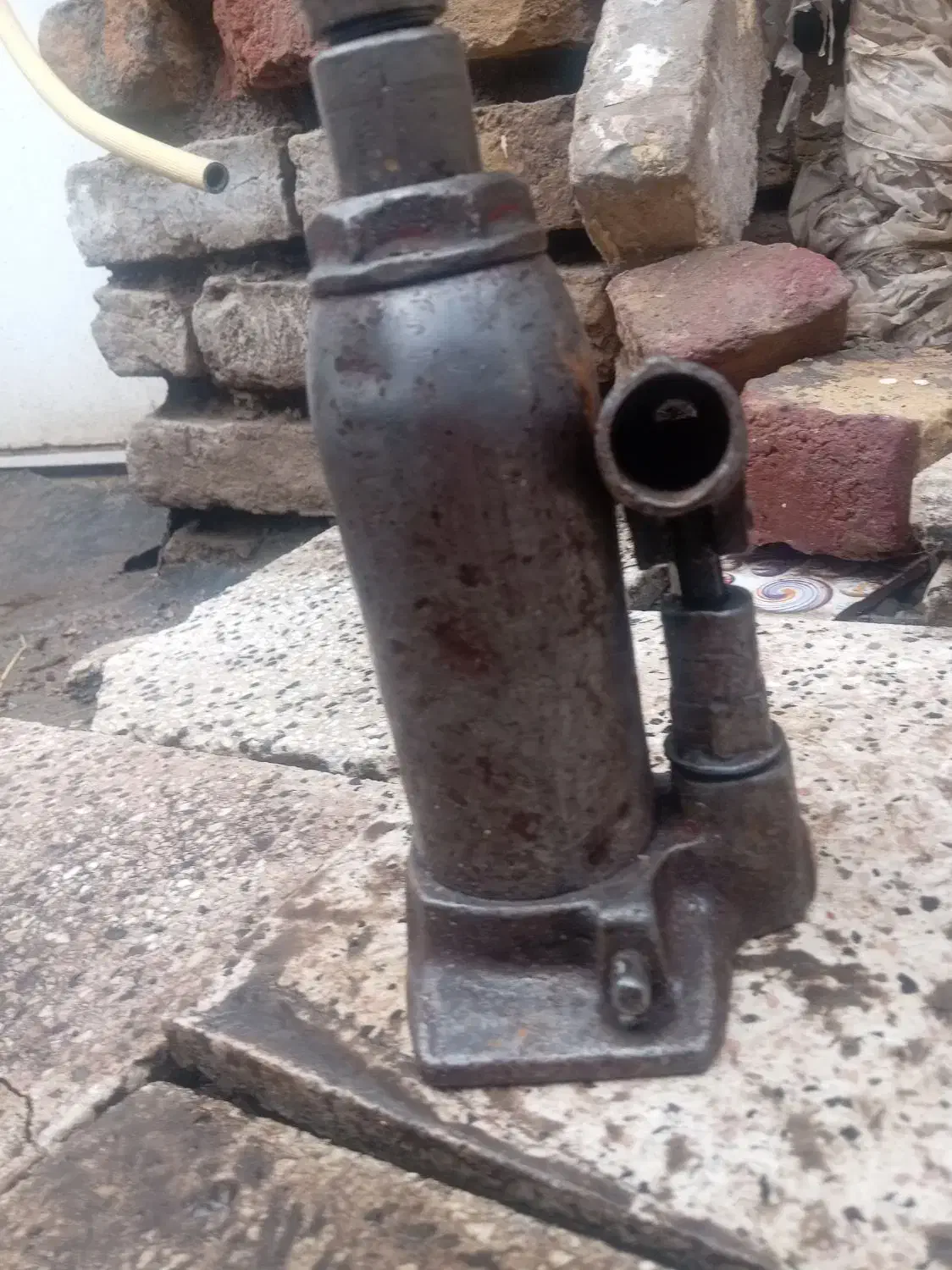 جک 6 تنی|لوازم خیاطی و بافتنی|نیشابور, شهید بهشتی|دیوار