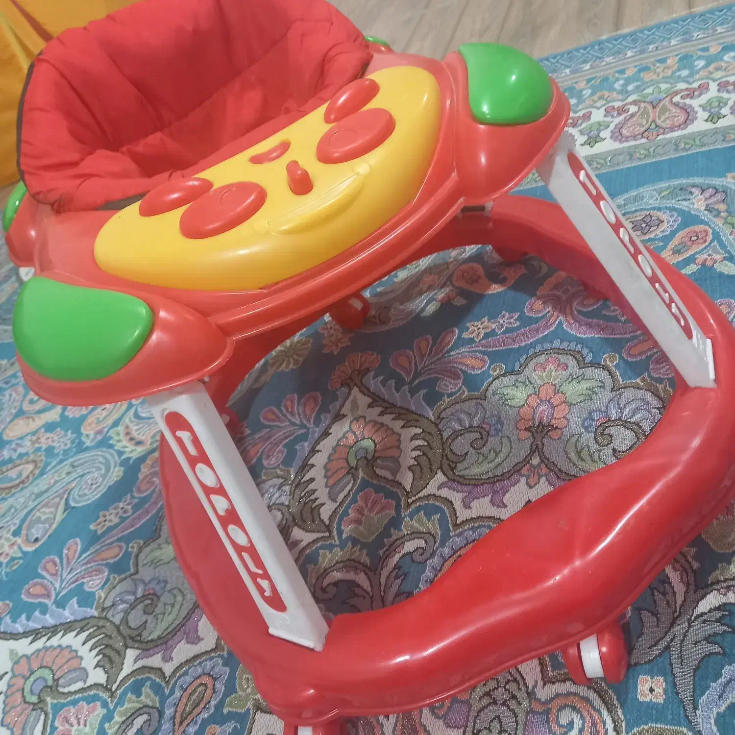 روروئک|کفش و لباس بچه|کرمان, |دیوار