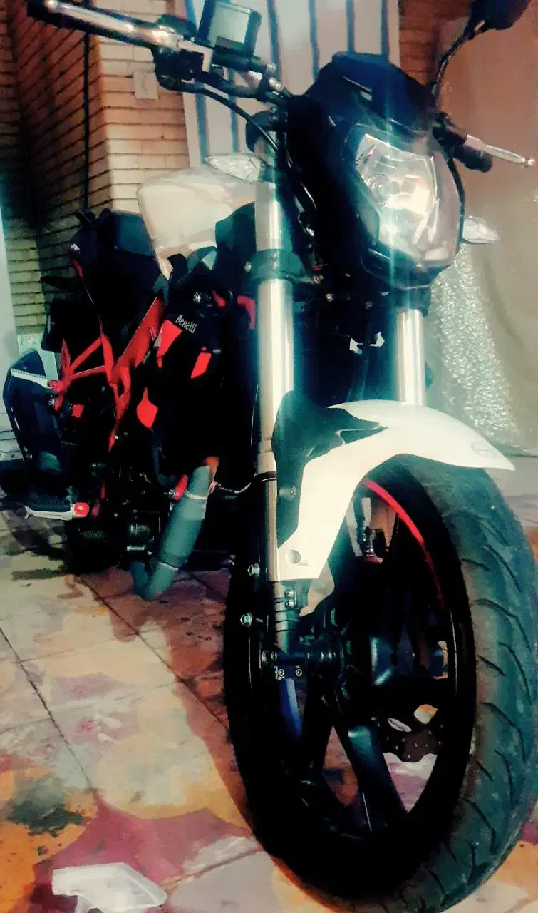 بنلی|موتورسیکلت|شیراز, وصال|دیوار