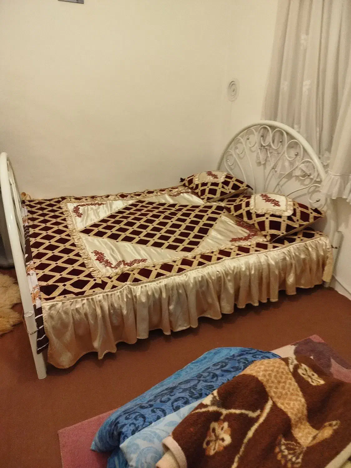 تخت خواب 2نفره فلزی|تخت و سرویس خواب|اردبیل, |دیوار