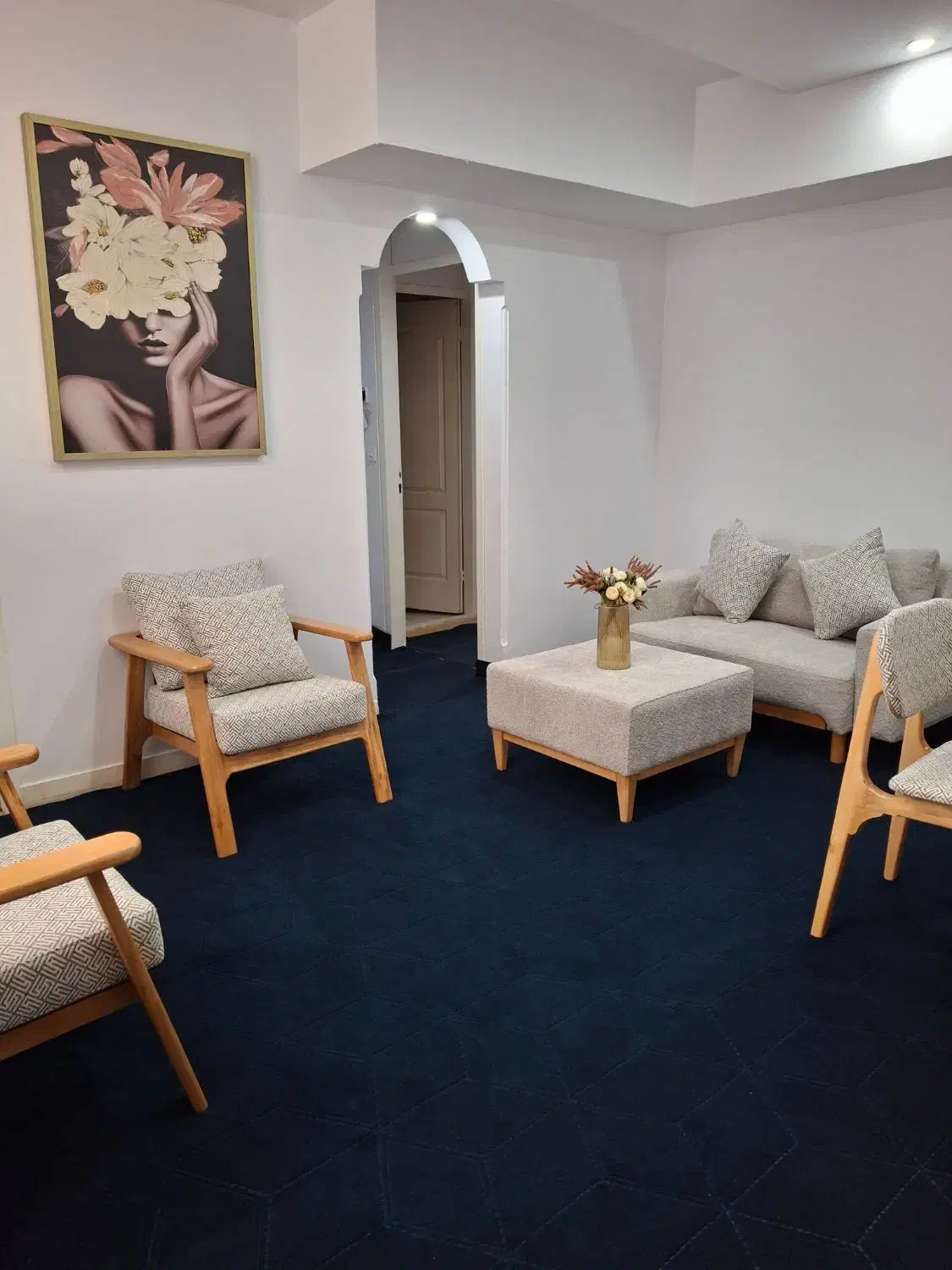 استخدام خانم برای مسعول خابگاه دخترونه|استخدام اداری و مدیریت|تهران, پونک|دیوار