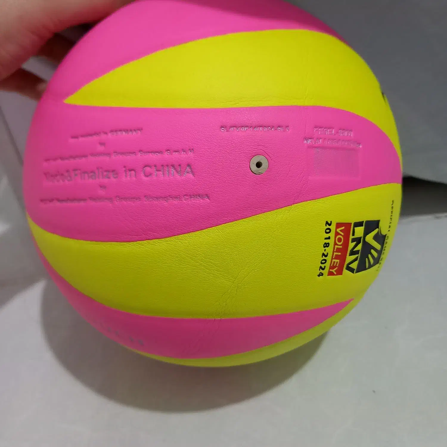 توپ والیبال FoX اصل|ورزشهای توپی|کرمانشاه, |دیوار