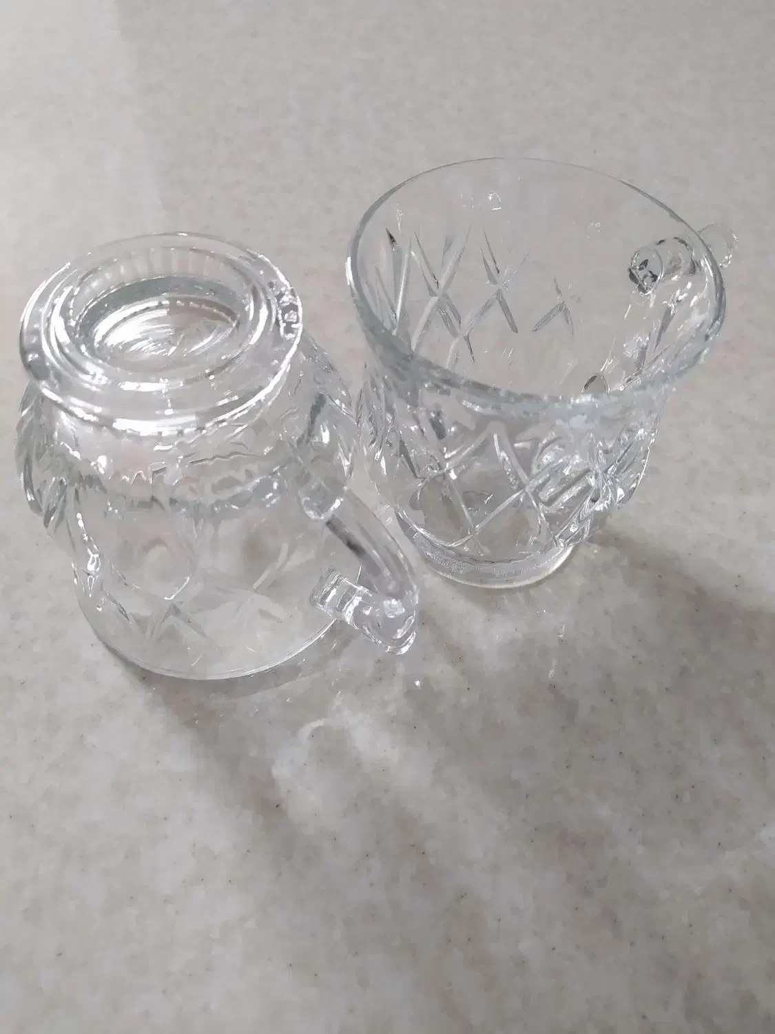 فنجان چای خوری|ظروف سرو و پذیرایی|قم, قلعه کامکار|دیوار