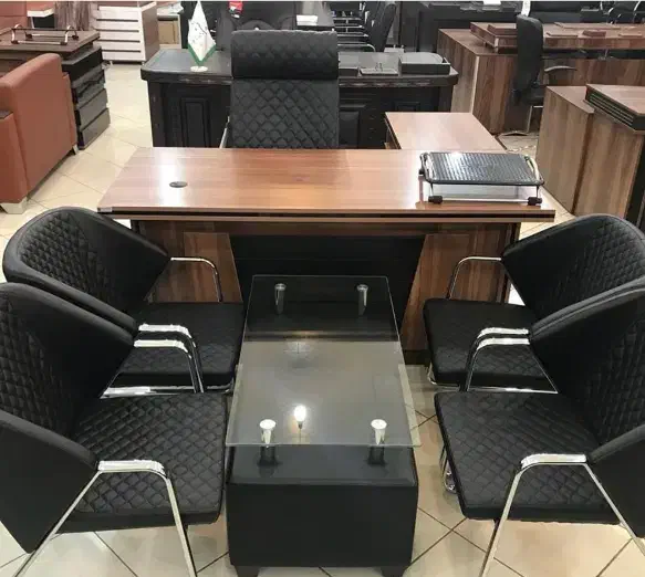 منشی خانم خوش برخورد|استخدام اداری و مدیریت|فردیس, فردیس|دیوار