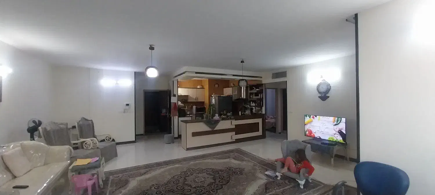 فروش آپارتمان ۱۱۰متری ۲خوابه جنوبی خ ابن سینا|فروش آپارتمان|اصفهان, شهشهان|دیوار