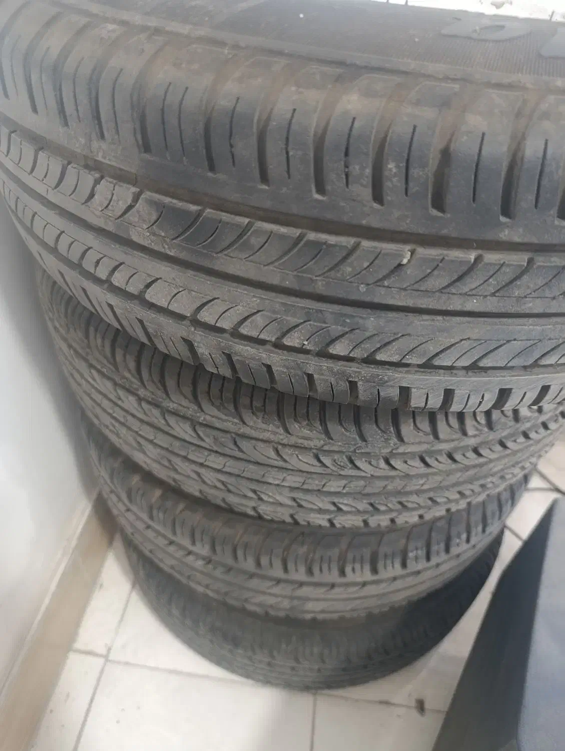 رینگ 5پر و لاستیک 90درصد سایز 15|قطعات یدکی و لوازم جانبی|قرچک, میرزائی جنوبی|دیوار