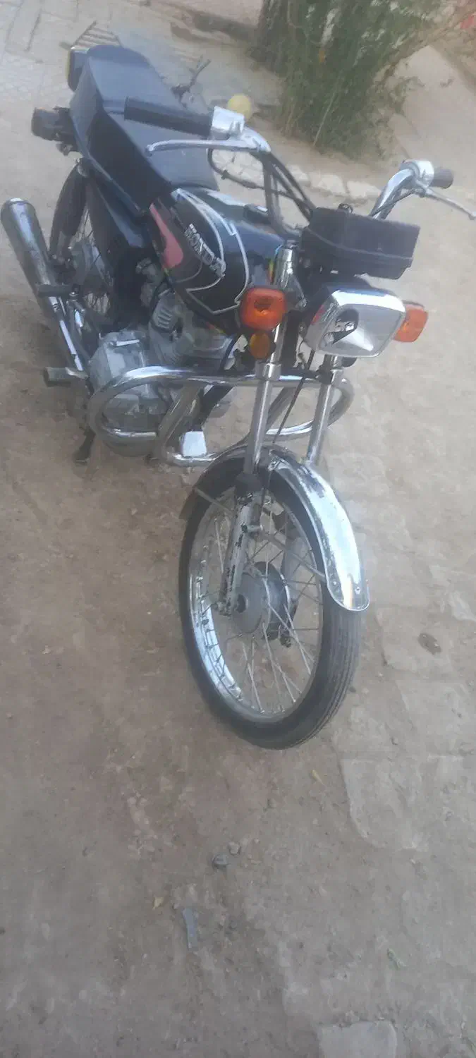 ۱۲۵ ۵ دنده استارتی فنی وسالم|موتورسیکلت|زرندیه, |دیوار