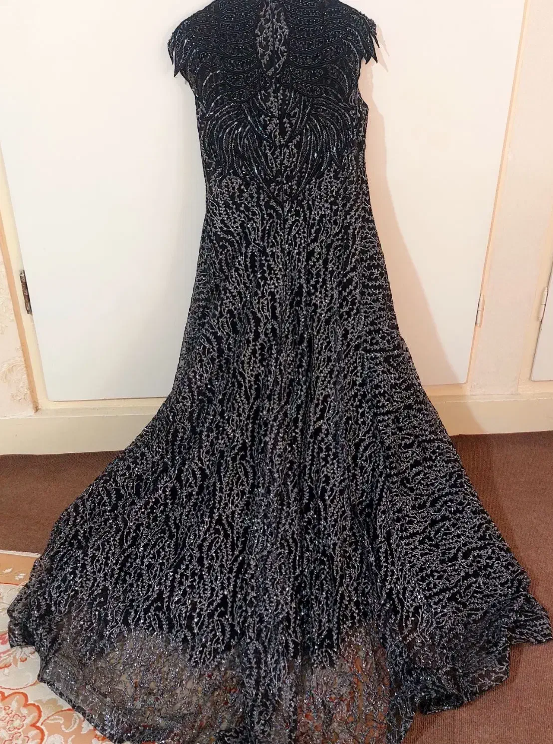 لباس مجلسی خیلی نو کلا یکبار پوشیده شده.|لباس|چهاردانگه (تهران), |دیوار