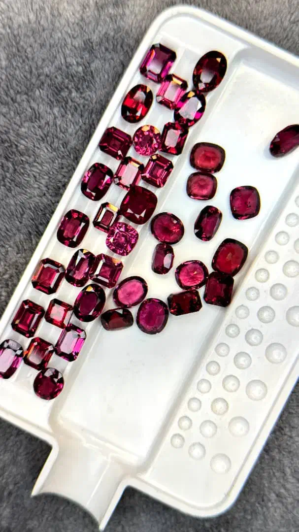 گارنت رودولایت|جواهرات|قم, ارم|دیوار