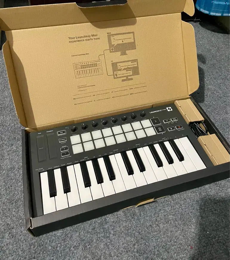 میدی کیبورد کنترلر novation launchkey mini mk3|پیانو، کیبورد، آکاردئون|اصفهان, شاهزید|دیوار