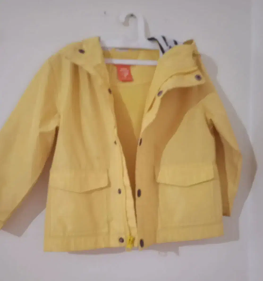 تعدادی پوشاک زمستانه کودک ونوجوان نو ومارک|کفش و لباس بچه|تهران, میرداماد|دیوار