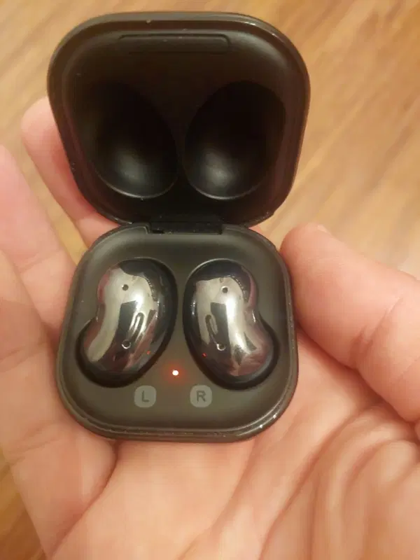 samsung buds live|لوازم جانبی موبایل و تبلت|تهران, بلوار کشاورز|دیوار