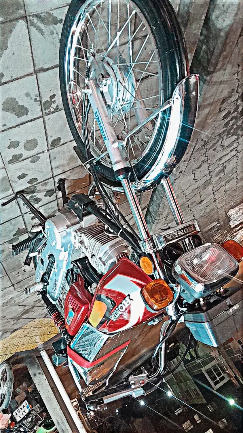 موتور هندا 125 در حد 404|موتورسیکلت|مشهد, جلالیه|دیوار