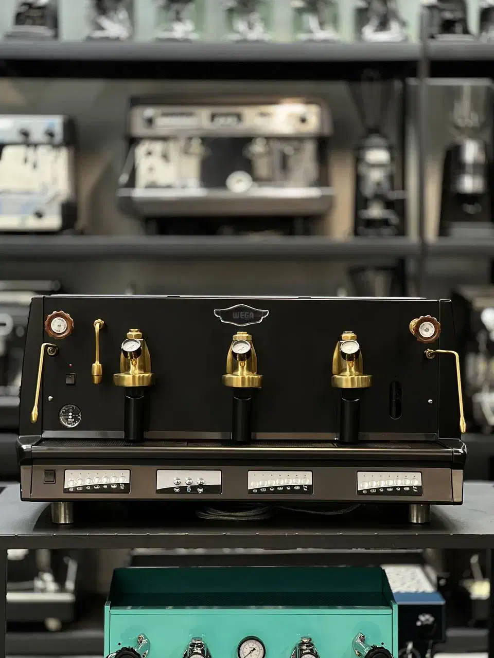 وگا ولا سه گروپ اسپرسوساز قهوه ساز صنعتی ایتالیا|کافیشاپ و رستوران|مشهد, رستگار|دیوار