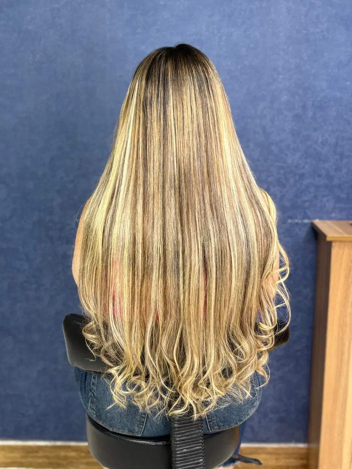 تخفیف اکستنشن مو Black Friday|آرایشگاه و سالن‌های زیبایی|رشت, حسین آباد|دیوار