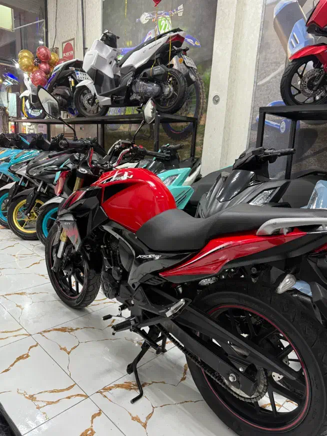 لیفان۲۰۰kps رادیات آب ۶دنده (مگلی)|موتورسیکلت|اردبیل, |دیوار