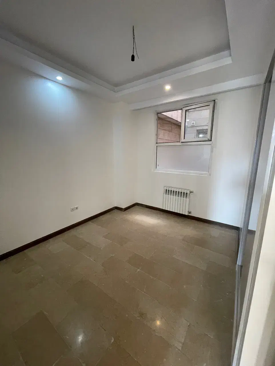 ۱۲۵ متر ۲پارکینگ بین سوم و چهارم ۵ساله پرده خور