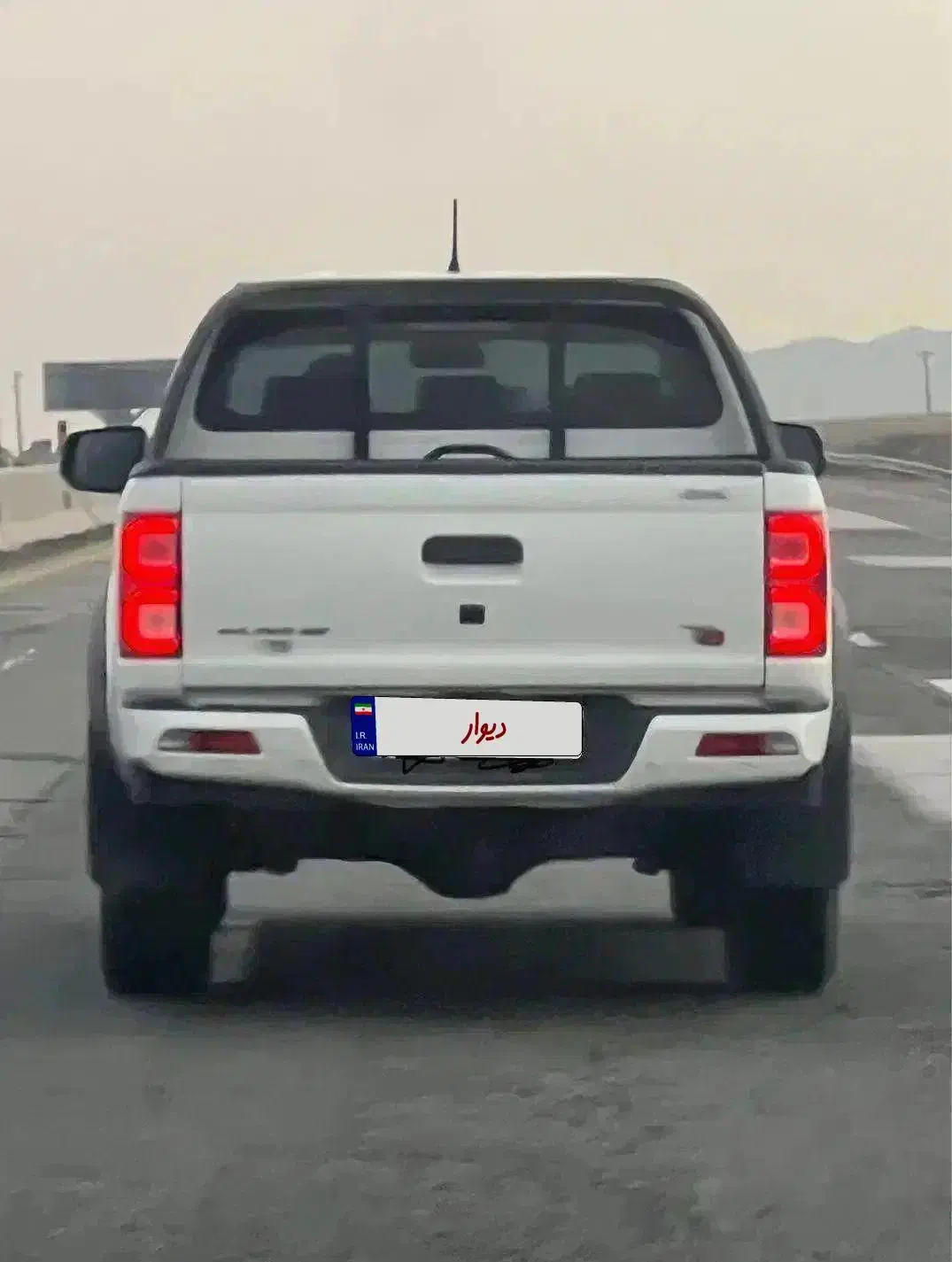 کی ام سی تی۸ kmct8|خودرو سواری و وانت|اصفهان, جلفا|دیوار