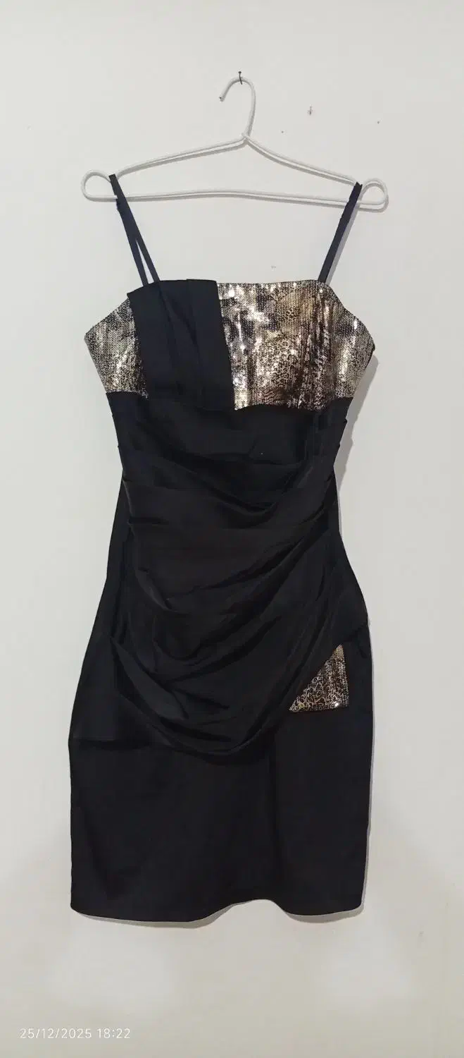 لباس مجلسی|لباس|شیروان (خراسان), |دیوار