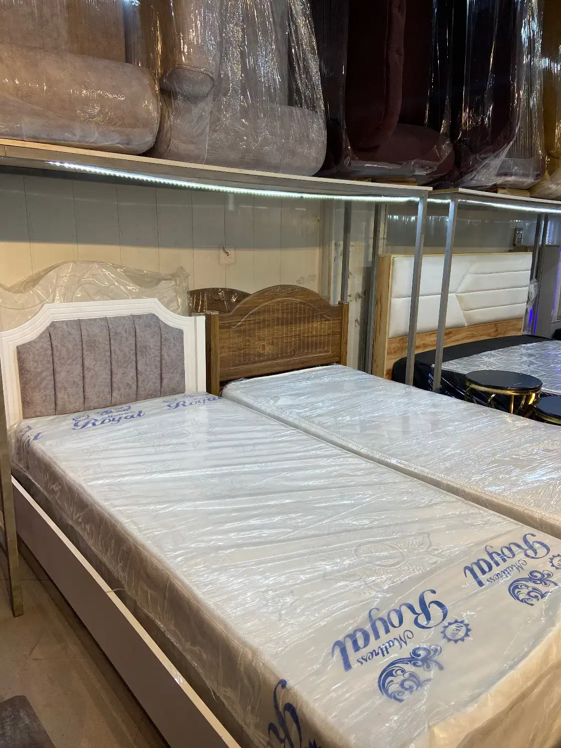 تخت تک نفره|تخت و سرویس خواب|تالش, هشتپر|دیوار