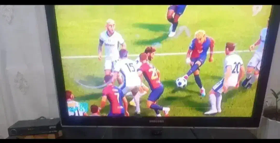 تلویزیون سامسونگ|تلویزیون و پروژکتور|لاهیجان, کوی زمانی|دیوار