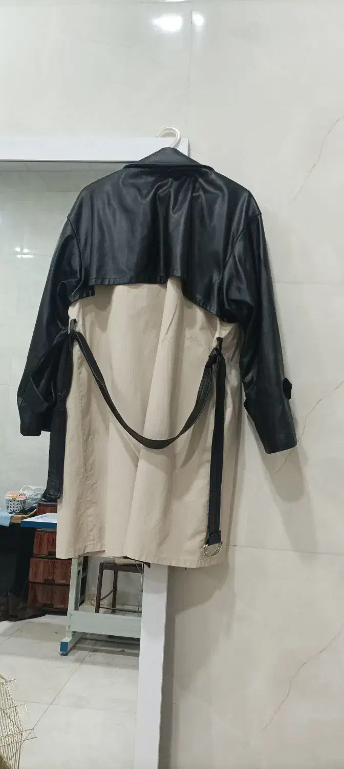 بارونی|لباس|سلماس, |دیوار