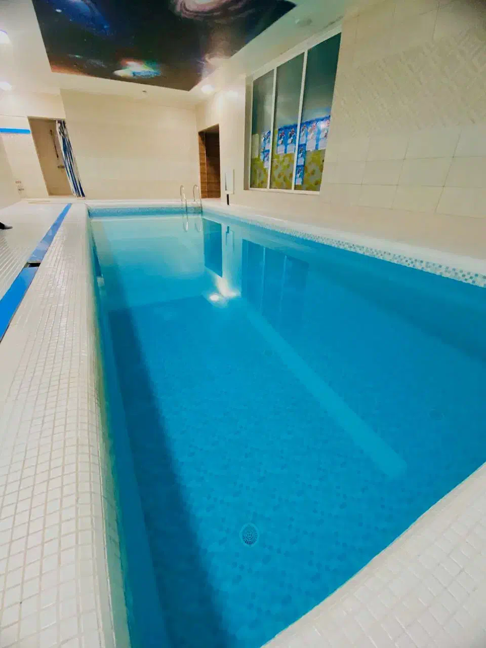 ویلا۱۰۰۰متری لوکس نوساز بااستخر آبگرم ۵۰متری زلال|اجارهٔ کوتاهمدت ویلا و باغ|سبزوار, نواب صفوی|دیوار