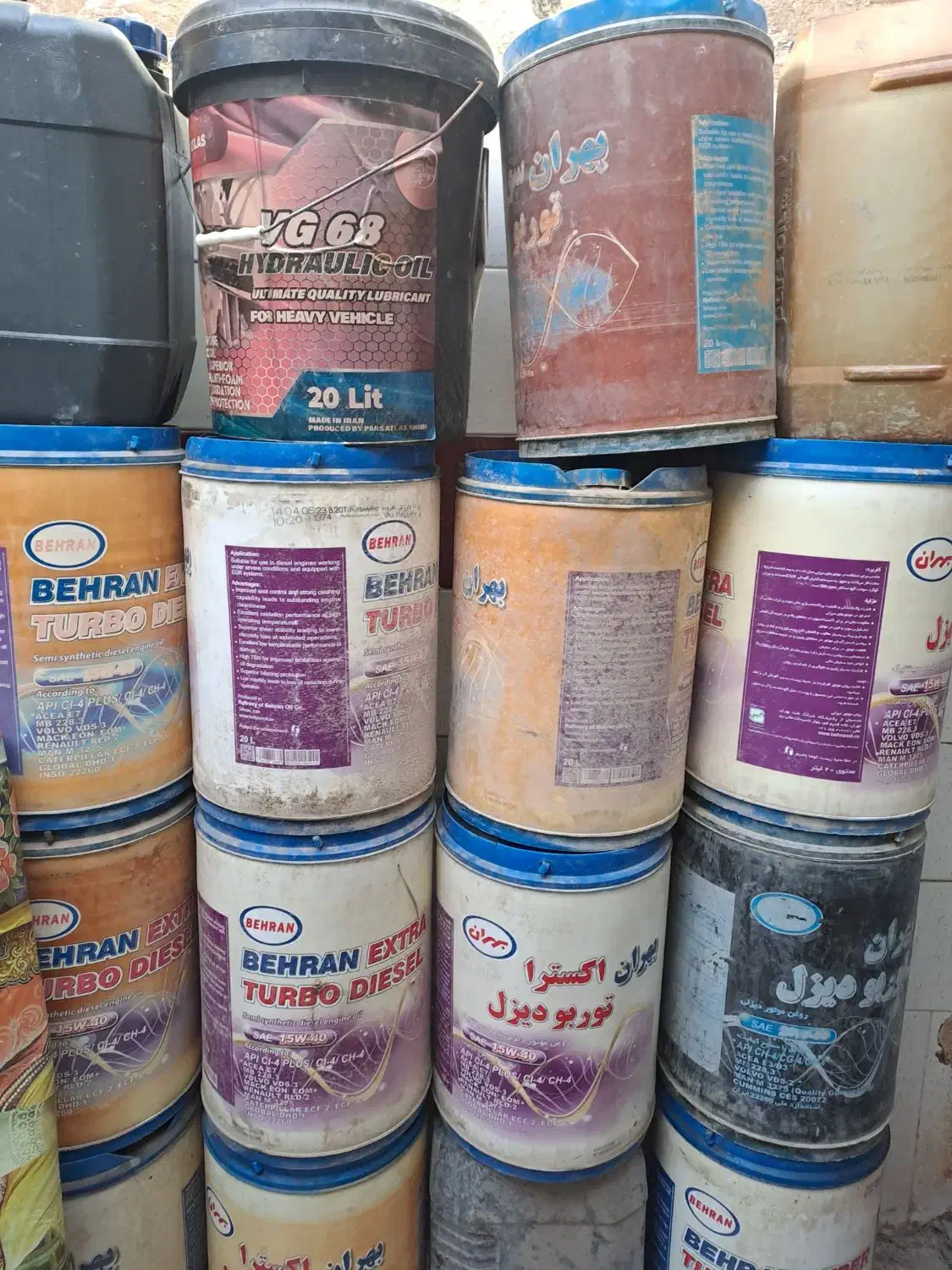 بشکه ۲۰ لیتری خالی روغن صنعتی|ظروف نگهدارنده، پلاستیکی، یکبارمصرف|کارون, |دیوار