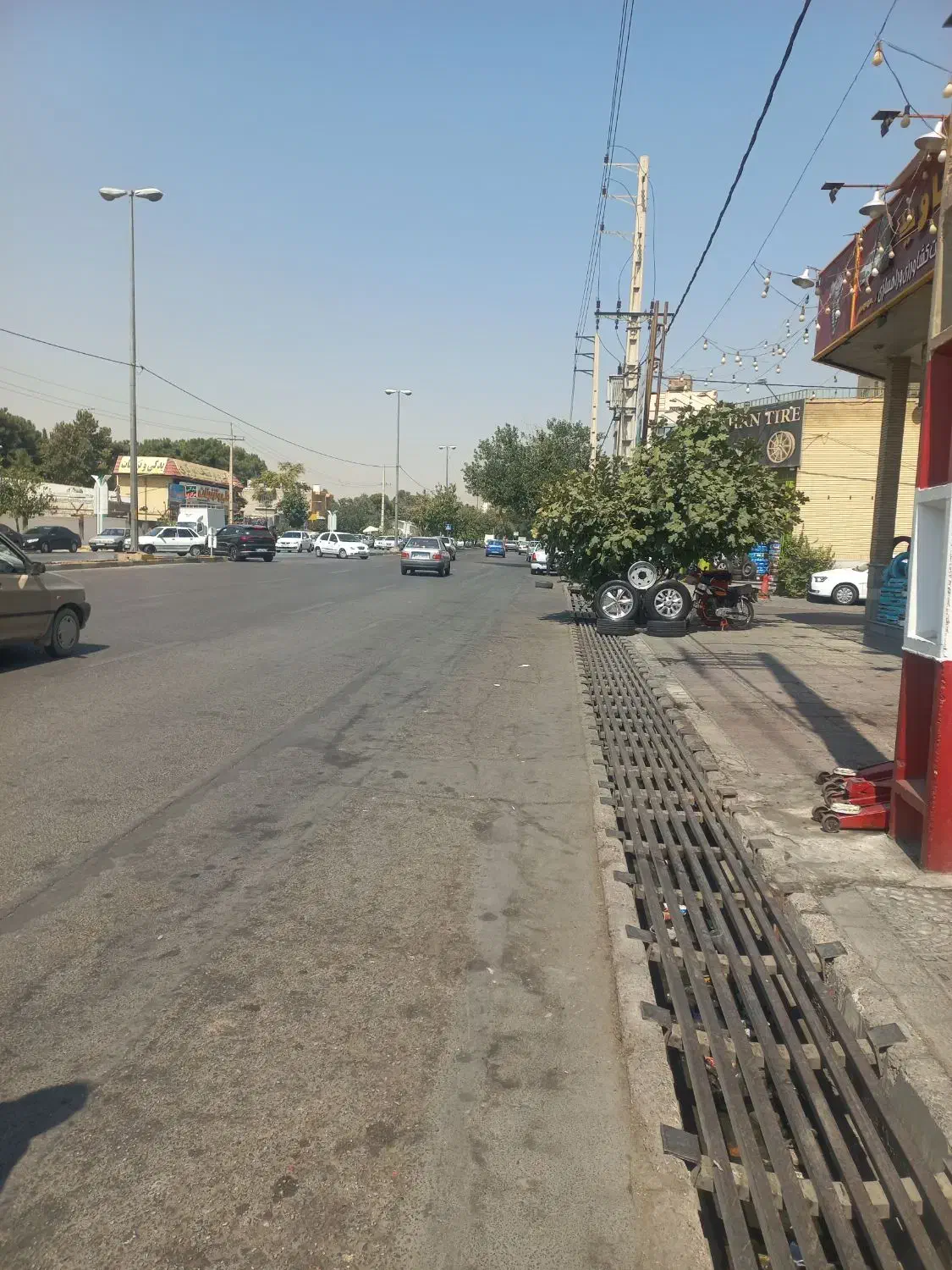 مغازه|اجارهٔ مغازه و غرفه|شیراز, گلکوب|دیوار