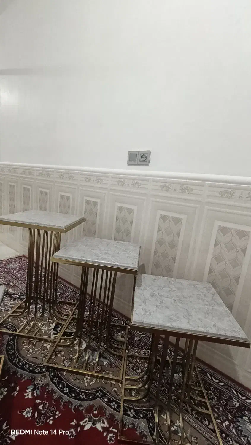 میز و گل میز|مبلمان خانگی و میز عسلی|شیراز, گل سرخ|دیوار